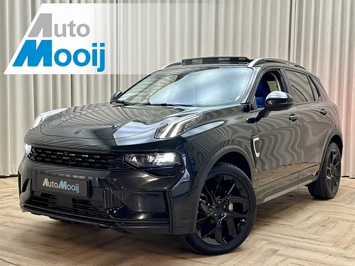 Lynk&Co 01 1.5 BLACK PACK MY23 / Zwarte Hemel / Zwart / Infinity Sound / 360 kamera / Dach na dachu / Adaptive Cruise / Memory Seat / Apple Carplay