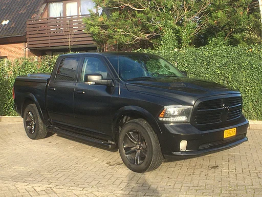 Dodge Ram 1500 5.7 V8 4x4 Crew Cab 5'7 Sport Prins LPG, lage bijtelling eerste eigenaar, NAP, kicker soundsystem EBC remmen, gereviseerde achteras, volledige onderhoudshistorie