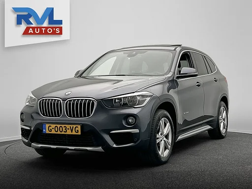 BMW X1 SDrive18d Centennial High Executive auto da rimorchio navigatie Leder Panorama-dak