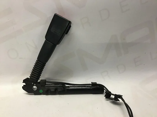 Gordelspanner rechtsvoor BMW E81/E87 7213564