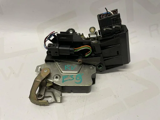 Deurslot mechaniek rechtsvoor BMW E39 8235113