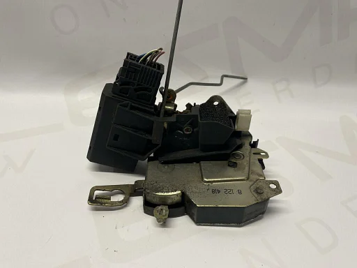 Deurslot mechaniek rechtsvoor BMW E36 8122418