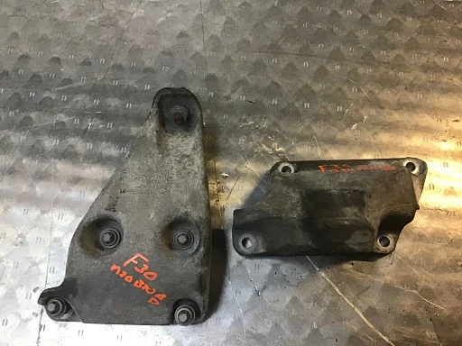 Motorsteun BMW 3-serie F30/F80 320i  ('12-'15)