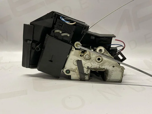 Slotmechanisme deur linksvoor BMW E39 67118352165