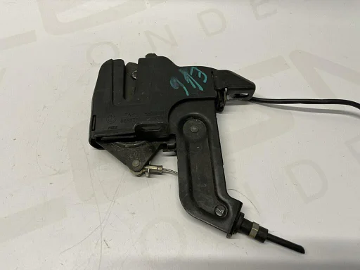 Cabriodakscharnier BMW Cabrio E46 8248314