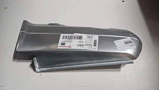 Achterpaneel achter het linker achterwiel BMW 3 serie E30 0054601