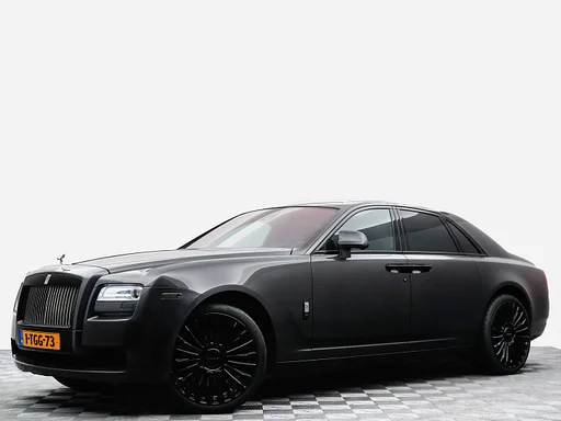 Rolls-Royce Ghost 6.6 V12 575pk Mansory Black Edition (22 inch,panodak,dvd.tv,luchtvering,pianolak)