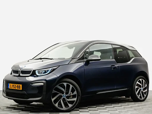 BMW i3 NETTO Executive 170pk 120Ah 42 kWh (420 rijbereik,warmtepomp,LED,navi,carplay,20 inch)