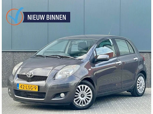 Toyota Yaris 1.3 VVTi Aspiration air conditioning | 5 doors | NAP