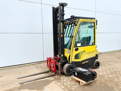Hyster J1.6XN MWB - Duplex / Rotating Forks / Lithium