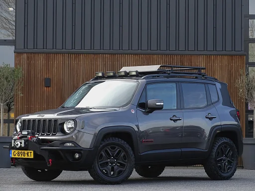 Jeep Renegade Trail Hawk 2.4 179PK automatique / treuil / LED