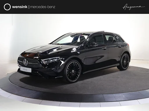 Mercedes-Benz A 250 250e Business Solution AMG | Panoramaschuifdak | Premium Plus | 19”AMG-velgen | Head-up display | Dodehoekassistent |