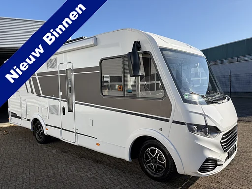 Carado i447 180pk 8-traps Automaat Lengtebedden Hefbed Airco Trekhaak Omvormer