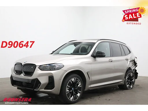 BMW iX3 80 kWh M-Sport Pano LED ACC HUD H/K Memory fényképezőgép SHZ