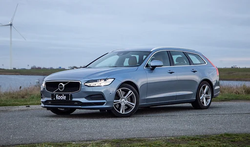 Volvo V90 2.0 T5 Momentum pelle / CARPLAY / ADAPTIVE CRUISE  / STOELVERWAMING / NAVI