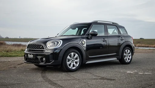 MINI Cooper SE Countryman 1.5 ALL4 Essential fényképezőgép / NAVI / CARPLAY / légkondicionáló / ZWART / fűtött ülések