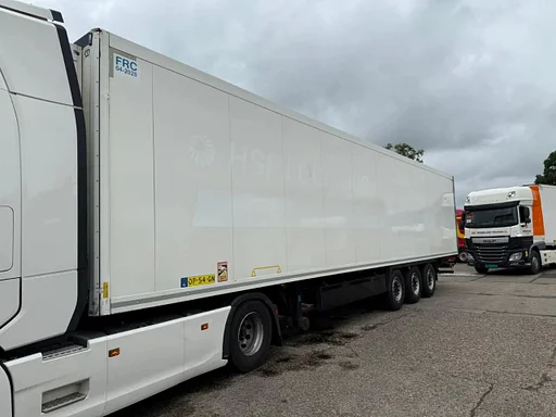 Krone Carrier Vector 1950 MT 5x Meatrails Rohrbahnen Fleisch Hooks