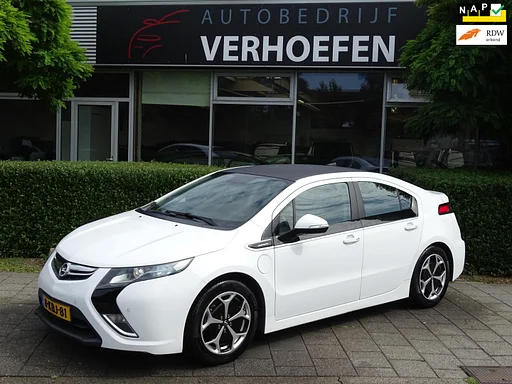 Opel Ampera 1.4 - automatic - PARKEERCAMERA - heated seats - LEDER - navigatie - CRUISE / air conditioning - BOSE AUDIO - xenon