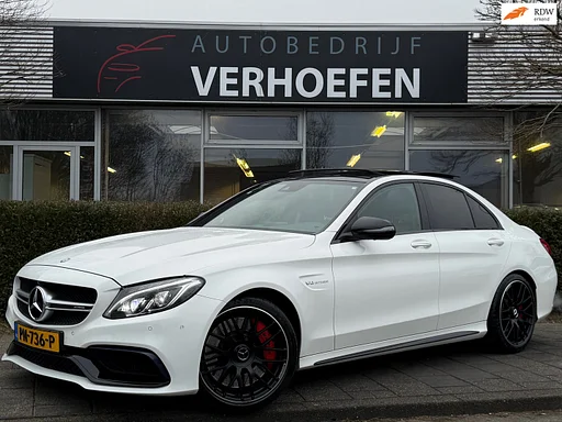 Mercedes-Benz C 63 AMG C63 S - DOWNPIPE - STAGE 2 - 1E LAK - 360 macchina fotografica - Tetto Pano - BURMESTER - teljesen DEALER OND - C63