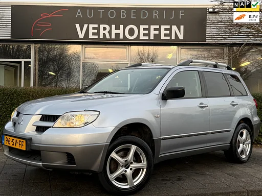 Mitsubishi Outlander Sport 2.0 Invite+ - APPLE CARPLAY - klimatyzacja - ksenon - hak holowniczy - 3 SLEUTELS !