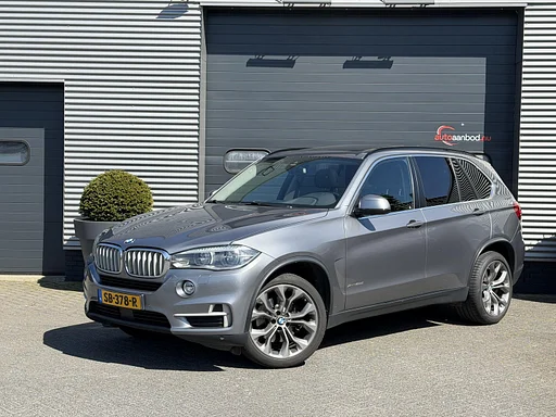 BMW X5 xDrive40d High Executive | Pano tető | 360* fényképezőgép | Head-Up Display | vontatóautó | Elektrische Achterklep |