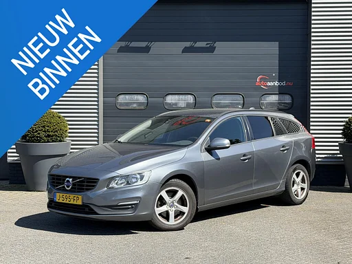Volvo V60 | navigatie | air conditioning Control | heated seats | trailer coupling | 2.0 D2 R-Design