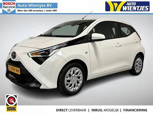 Toyota Aygo 1.0 VVT-i | X-Play 5 doors | air conditioning