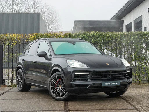 Porsche Cayenne 3.0 E-Hybrid | de suspensão de ar | Bose | Sport-Chrono