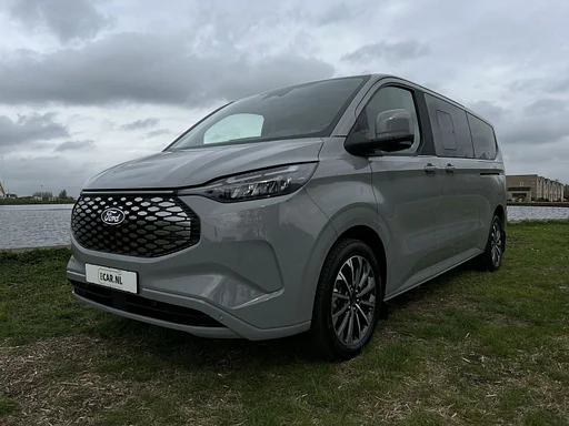 Ford Tourneo Custom e-Tourneo 340 L2H1 Titanium X 65 kWh 218pk pelle | 8-zits | B&O | 2x electr. porta scorrevole | ACC | navigatie | 360 macchina fotografica € 52.250,00 Acquista Netto!