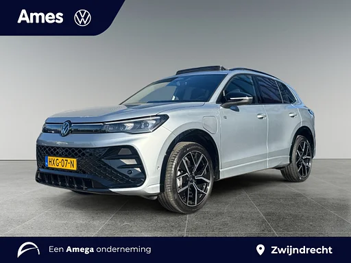 Volkswagen Tiguan 1.5 204pk eHybrid R-Line Edition Black Style Pakket | Panoramaschuif-kanteldak | Parkeerassistent 'Park Assist Pro'