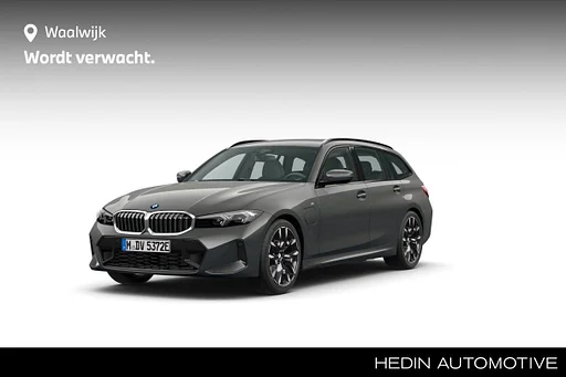 BMW 330 3-serie Touring 330e | M-Sportpakket | Hifi Systeem| 19'' Lichtmetaalvelgen Dubbelspaak | Achteruitrijcamera | BMW Connected Pack | BMW Live Cockpit Plus | Parking Assistent |