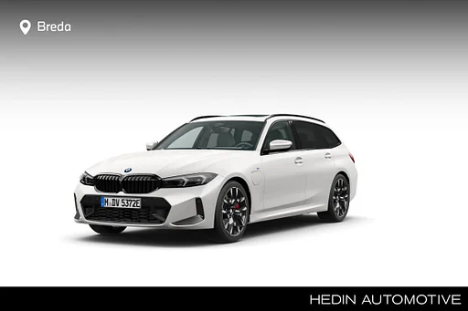 BMW 330 3-serie Touring 330e Comfort Pack | Innovation Pack | Panoramisch dak