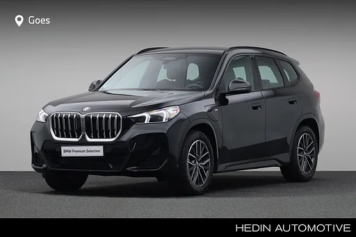 BMW X1 xDrive30e | Head-Up Display | Comfort Access | Driving Assistant Professional | sedili riscaldati | Harman-Kardon | Parking assistant plus | Stuurwielrand verwarmd | auto da rimorchio con elektrisch wegklapbare k