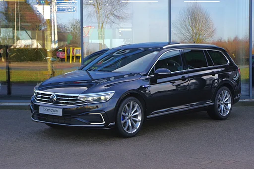 Volkswagen Passat Variant 1.4 TSI PHEV GTE 218 PK BNS, Telhado de pano Matrix-LED, Winterpakket, Keyless, câmera