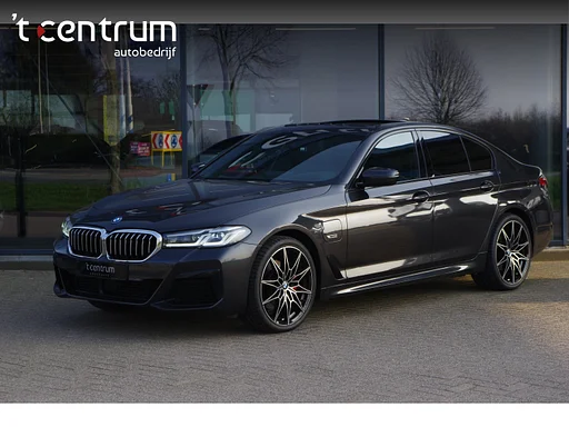 BMW 530 5-serie 530e M-Sport Business Edition Plus 293 PK, Schuifdak, Driving Ass. Prof, Camera, Head-Up, Carplay