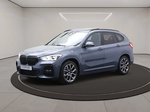 BMW X1 xDrive25e 220 PK High Executive M-Sport PHEV, Leder, Telhado de pano Head-Up, câmera Keyless
