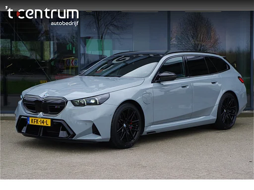 BMW M5 5-serie Touring M-Drivers Pack, Toit Pano B&W Sound, attache remorque Carbon Int, Driv. Ass. Prof, Comfort Pack,