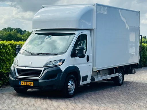 Peugeot Boxer 2.0 BlueHDI A/C MEUBELBAK LAADKLEP