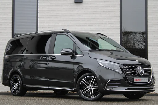Mercedes-Benz V-klasse 300d / DC / AMG / Elec Stoelen / 360 Cam / 2x Elec Schuifdeur / Burmester / Vol Opties / NIEUWSTAAT