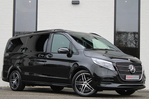 Mercedes-Benz V-klasse 300d / DC / AMG / Luchtvering / Panorama / 360 Cam / 2x Elec Schuifd / Burmester / Vol Opties / NIEUW!!