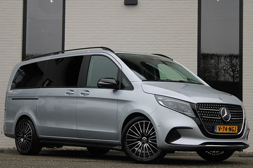 Mercedes-Benz V-klasse 220d / Lang / DC / New Model / 2x Schuifdeur / Burmester / 360 Camera / NIEUWSTAAT