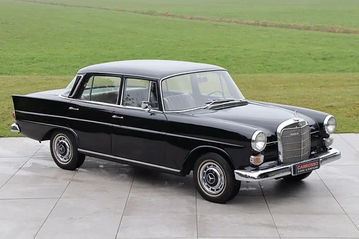 Mercedes-Benz 230 "Heckflosse" - Original Dutch Delivered