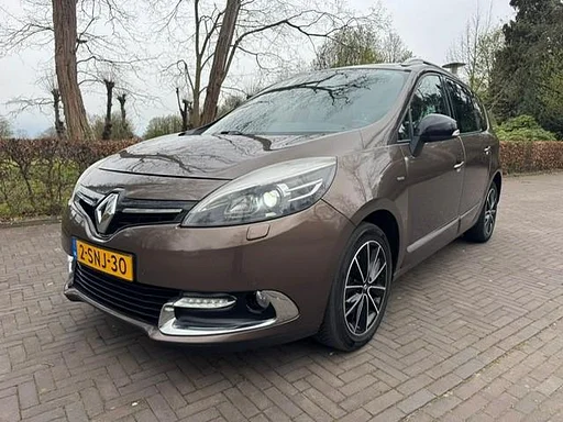 Renault Scenic 1.6 dCi Bose Pano/Xenon/Halfleer/Trekhaak/Camera/Navi/APK