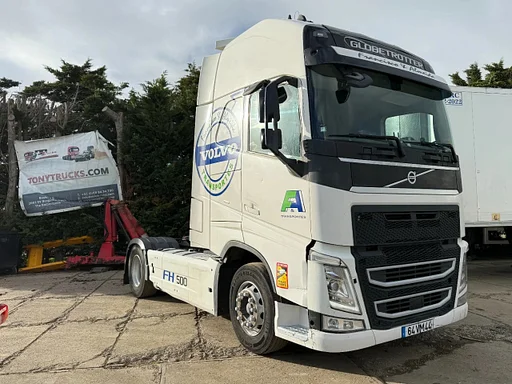 Volvo FH 13.500 4X2 Spring/Air Globetrotter XL Full spoiler
