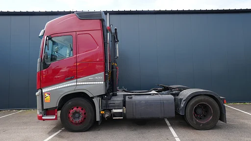 Volvo FH 420 ADR tractor unit
