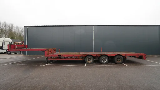 Nooteboom 3 axle semi low loader extendable