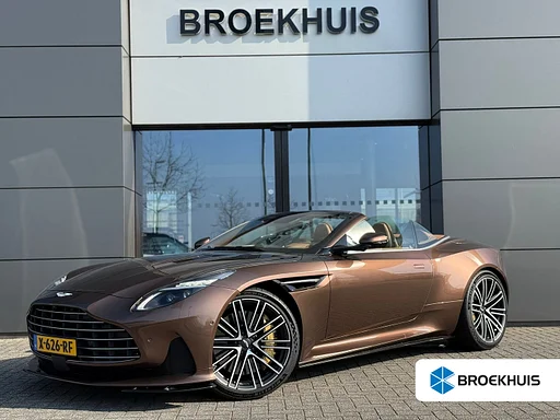 Aston Martin DB12 4.0 V8 | Ceramic Brakes | Signature Paint | Inspire Comfort Monotone | Bowers&Wilkins Volante 4.0 V8