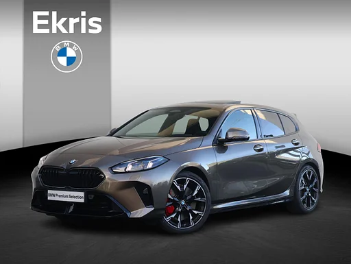 BMW 120 1-serie M Sport Pro BMW Individual Lakkleur/ Harman-Kardon/ Head-Up/M Sportstoelen/ Panoramadak/ Stuurwiel verwarming