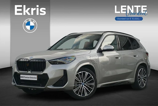 BMW X1 xDrive25e M Sports package Pro 20'' | Telhado de pano | Harman Kardon | Head-Up Display | carro de reboque | Lentevoordeel
