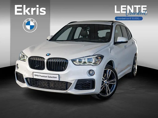 BMW X1 | High Executive | M Sports package | Achteruitrijcamera | panorama roof | heated seats | Head-Up Display | Lentevoordeel xDrive20i